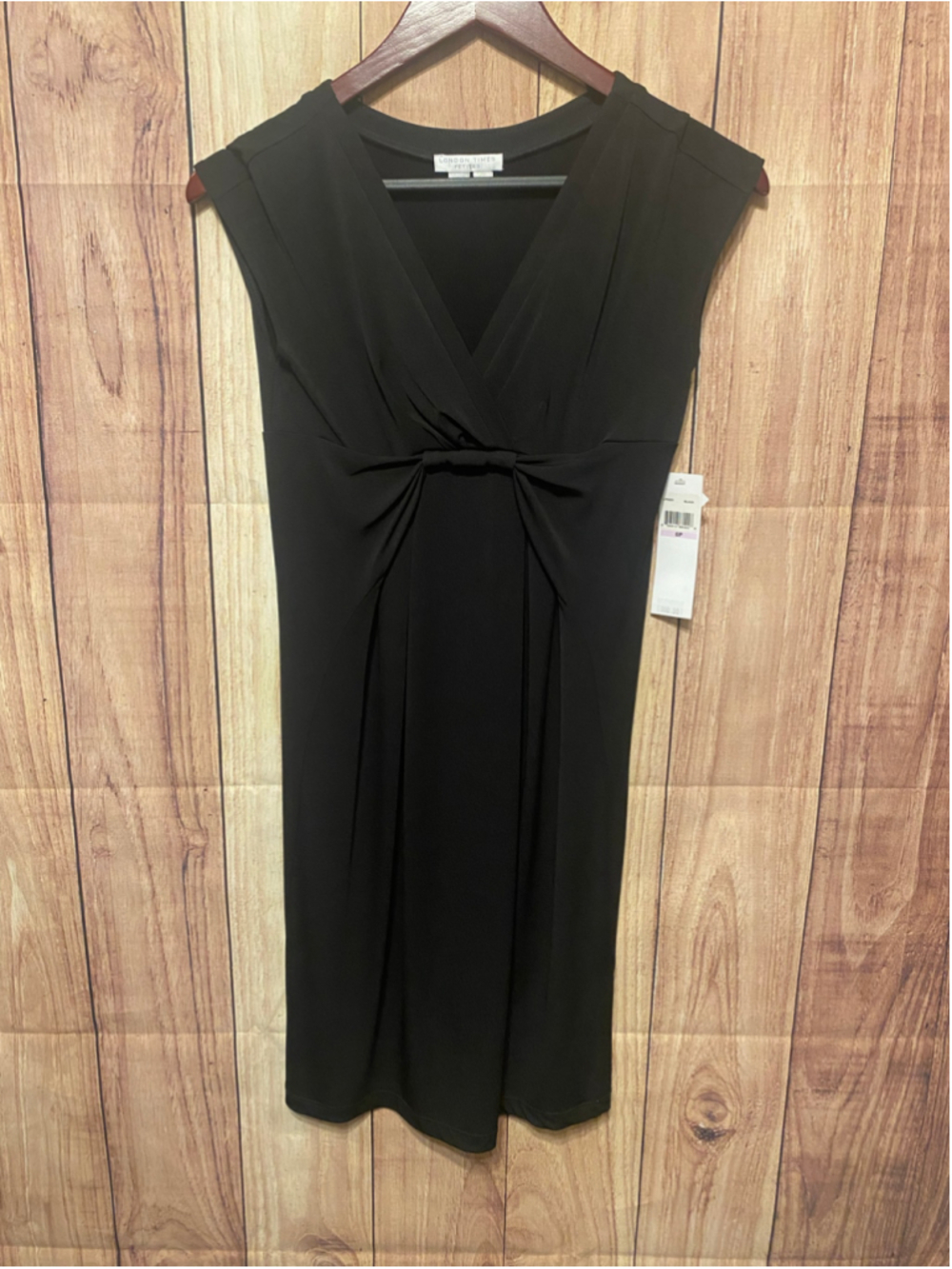 London Times 6 Petite Black Dress